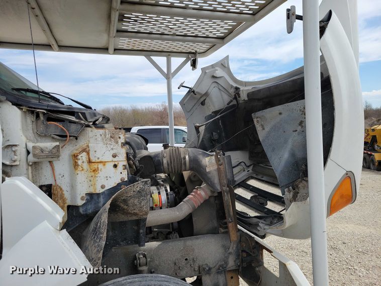 image for item NK9995 2007 Ford F750 Super Duty bucket truck