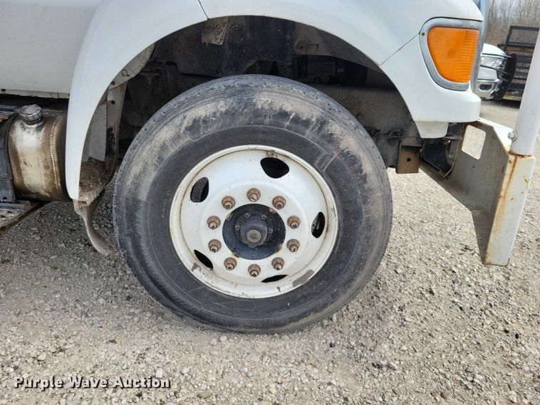 image for item NK9995 2007 Ford F750 Super Duty bucket truck