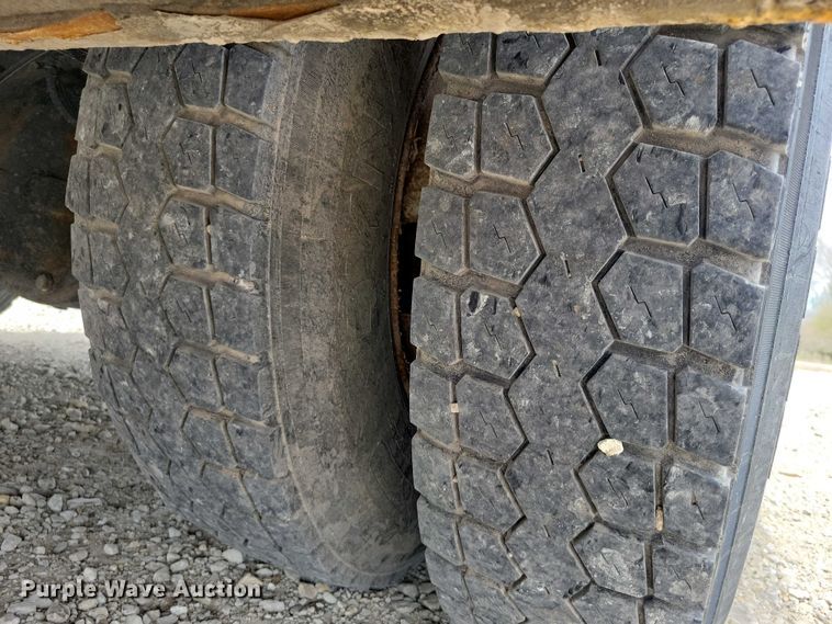 image for item NK9995 2007 Ford F750 Super Duty bucket truck