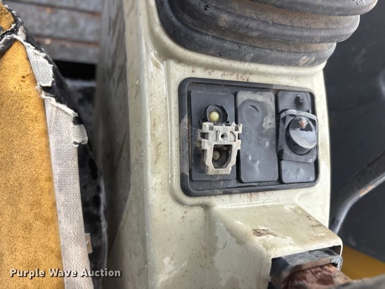 image for item YA1454 2016 Caterpillar 304E2 CR mini excavator