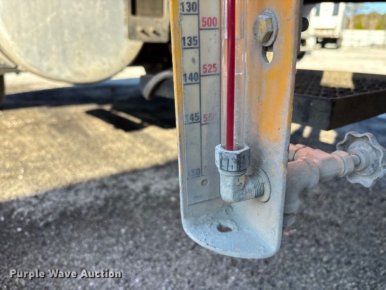 image for item YA1618 2016 Western Star 4700SF ready mix truck