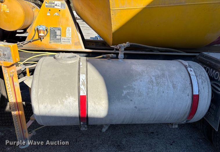 image for item YA1618 2016 Western Star 4700SF ready mix truck