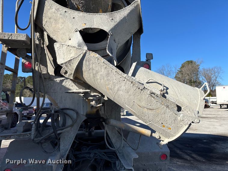 image for item YA1618 2016 Western Star 4700SF ready mix truck