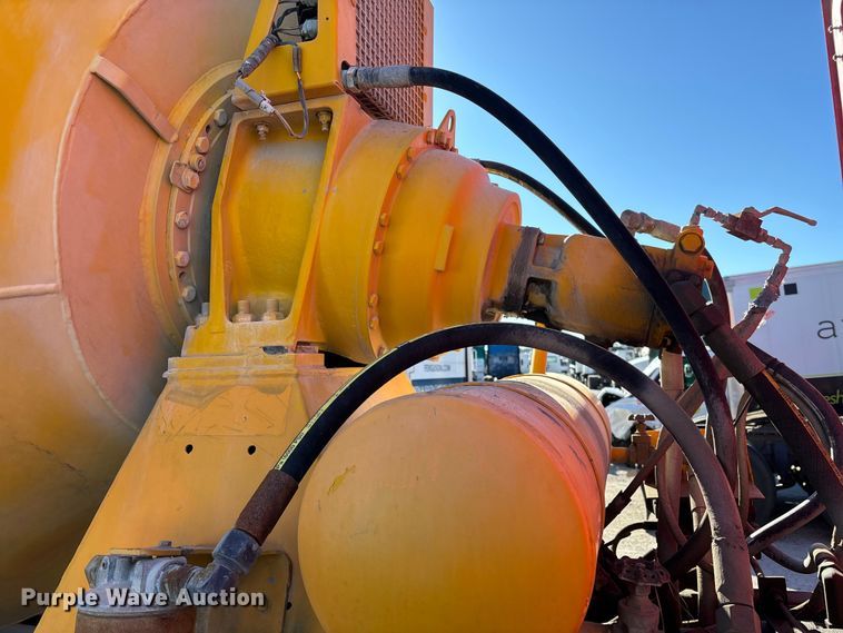 image for item YA1618 2016 Western Star 4700SF ready mix truck