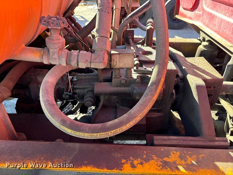 image for item YA1618 2016 Western Star 4700SF ready mix truck