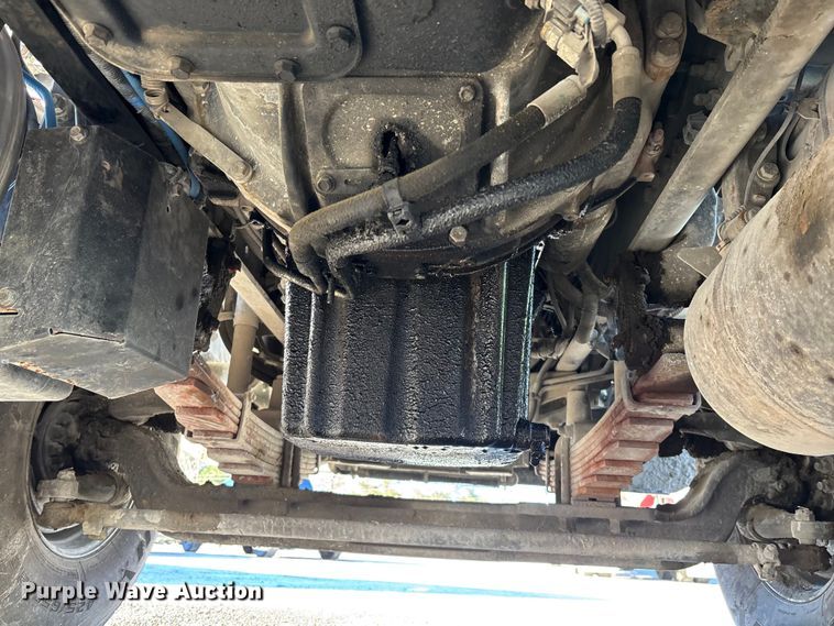 image for item YA1618 2016 Western Star 4700SF ready mix truck