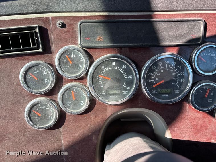 image for item YA1618 2016 Western Star 4700SF ready mix truck