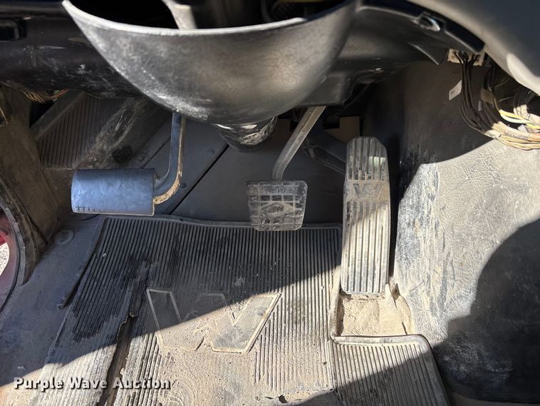 image for item YA1618 2016 Western Star 4700SF ready mix truck