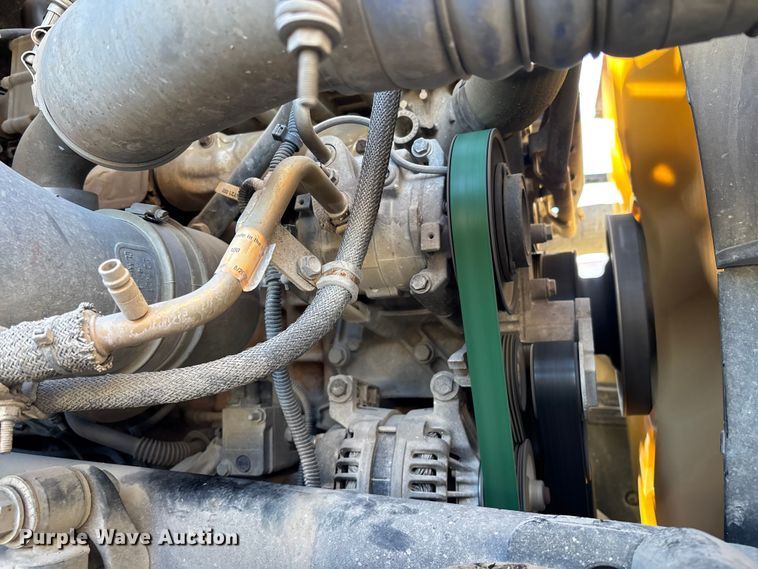 image for item YA1618 2016 Western Star 4700SF ready mix truck