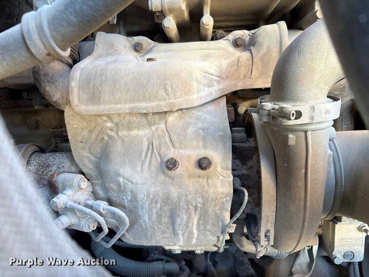 image for item YA1618 2016 Western Star 4700SF ready mix truck