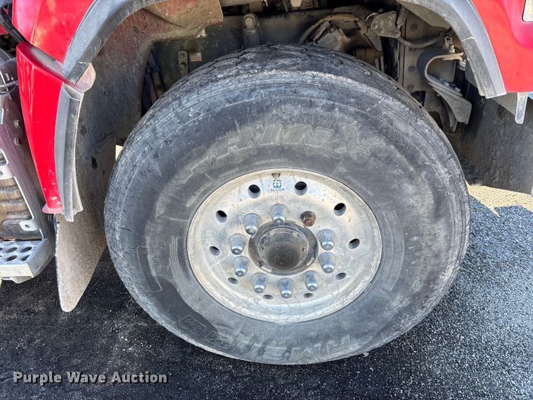 image for item YA1618 2016 Western Star 4700SF ready mix truck