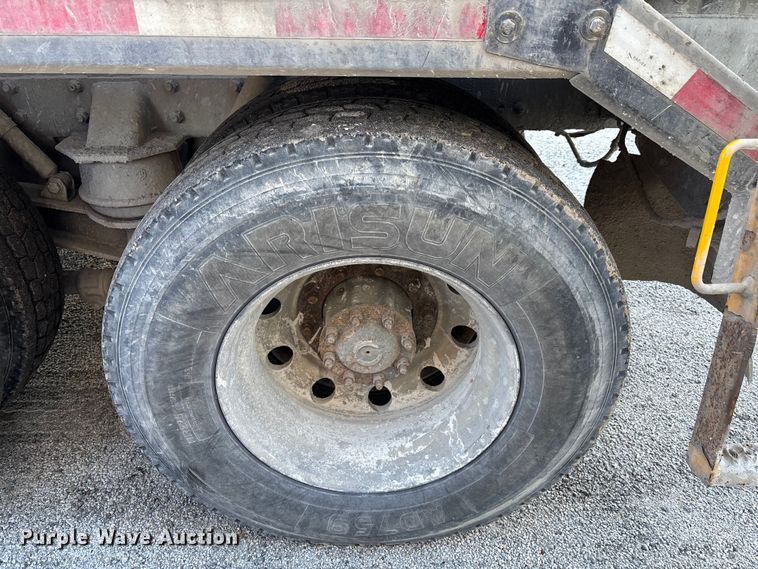 image for item YA1618 2016 Western Star 4700SF ready mix truck