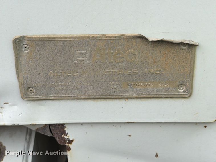 image for item YA2001 2005 Ford F750 Super Duty bucket truck