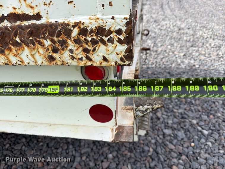 image for item YA2001 2005 Ford F750 Super Duty bucket truck