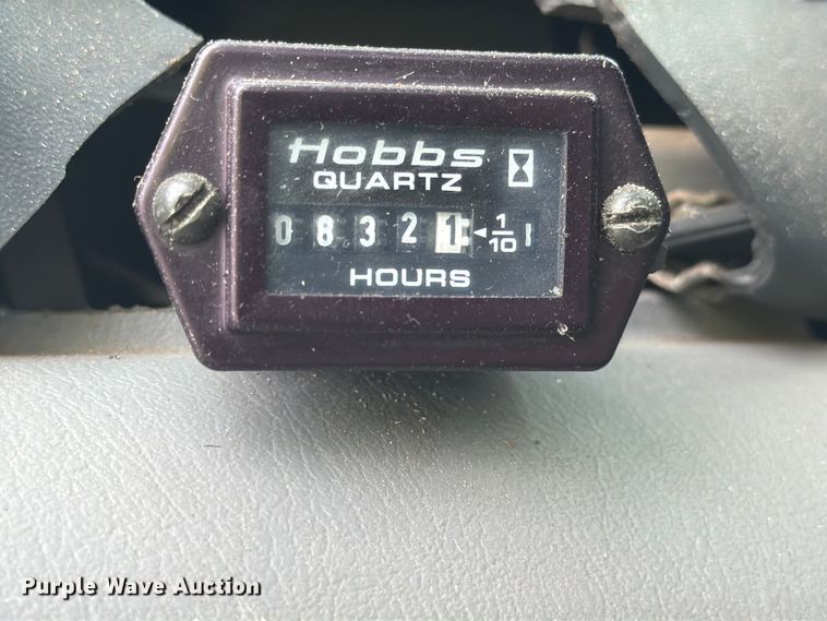 image for item YA2001 2005 Ford F750 Super Duty bucket truck