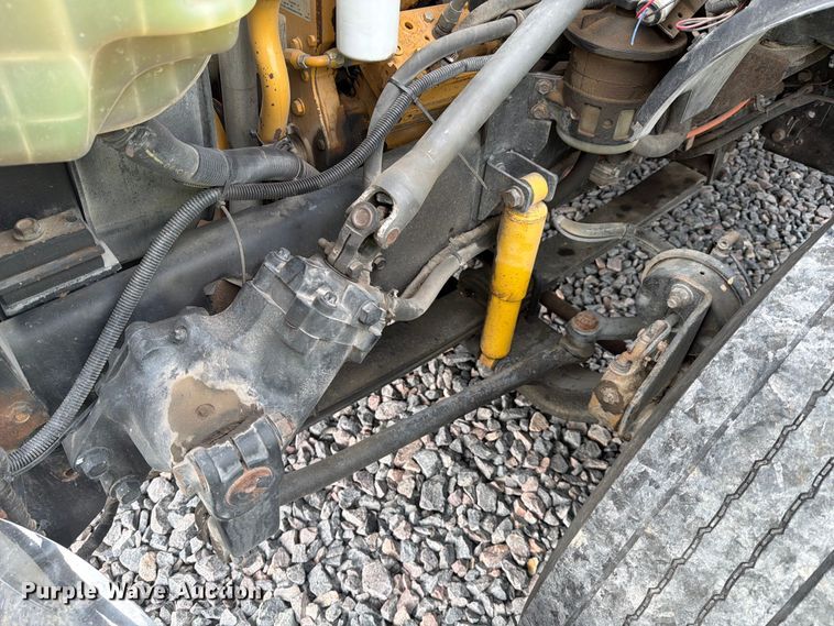 image for item YA2001 2005 Ford F750 Super Duty bucket truck