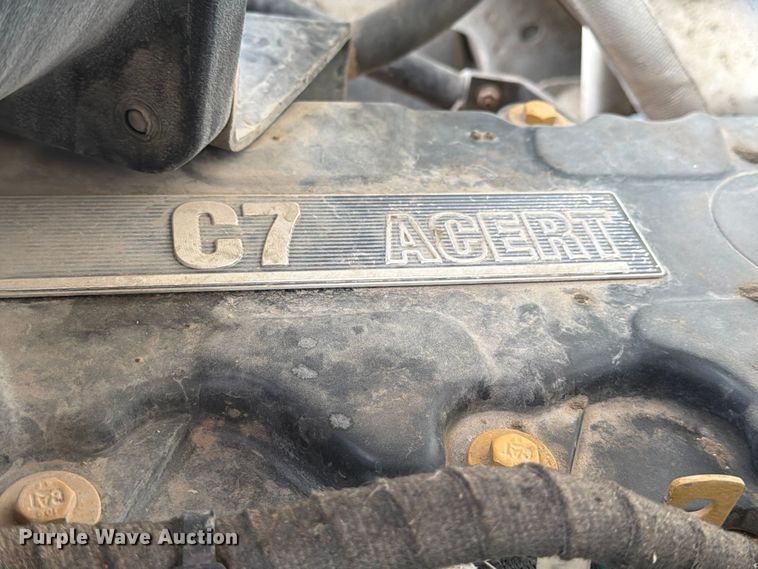 image for item YA2001 2005 Ford F750 Super Duty bucket truck