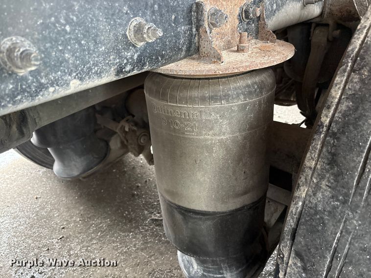 image for item YA2031 2020 Kenworth T880 dump truck