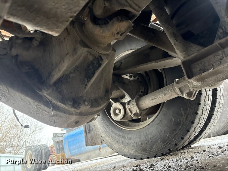 image for item YA2031 2020 Kenworth T880 dump truck