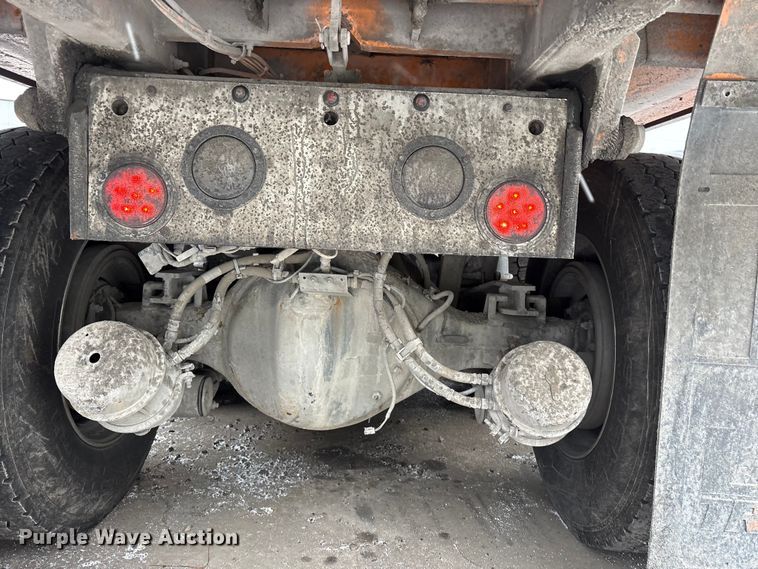 image for item YA2031 2020 Kenworth T880 dump truck