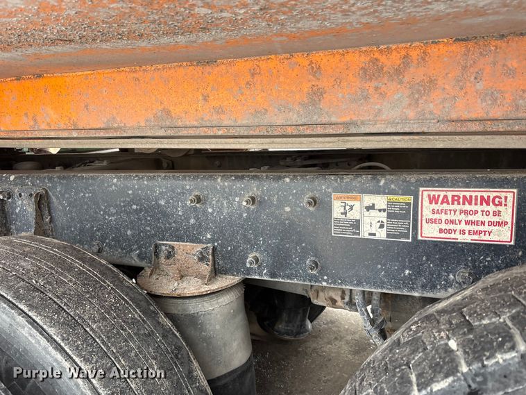 image for item YA2031 2020 Kenworth T880 dump truck