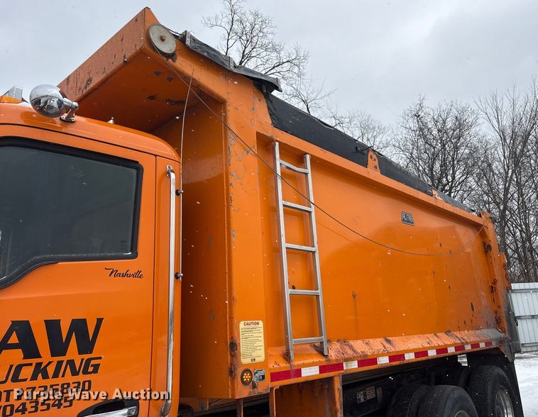 image for item YA2031 2020 Kenworth T880 dump truck