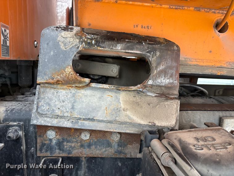 image for item YA2031 2020 Kenworth T880 dump truck