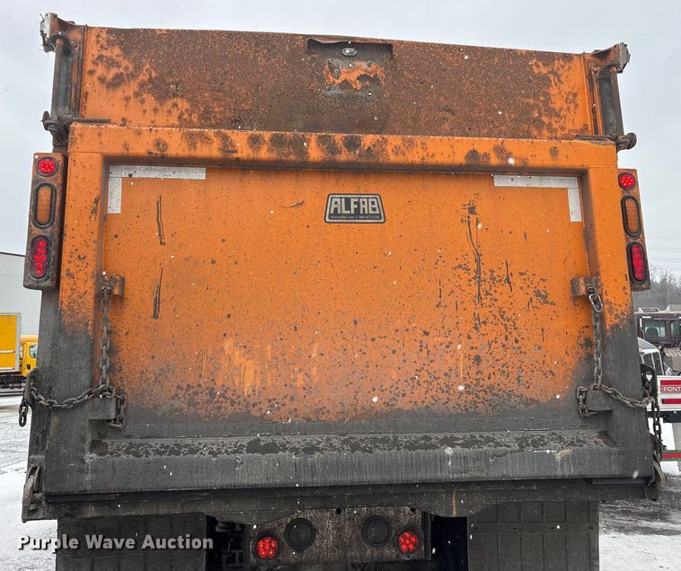 image for item YA2031 2020 Kenworth T880 dump truck
