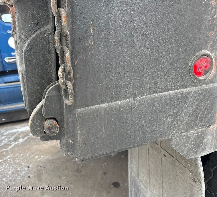 image for item YA2031 2020 Kenworth T880 dump truck