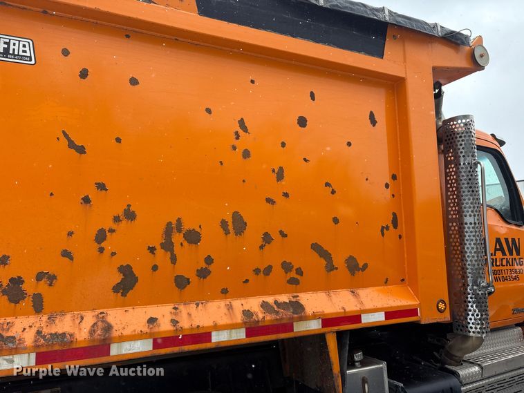 image for item YA2031 2020 Kenworth T880 dump truck