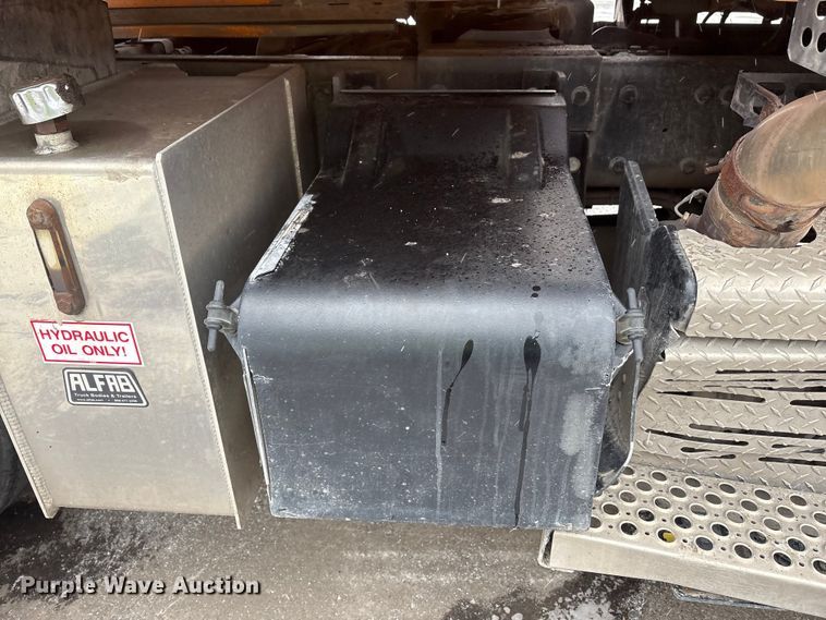 image for item YA2031 2020 Kenworth T880 dump truck