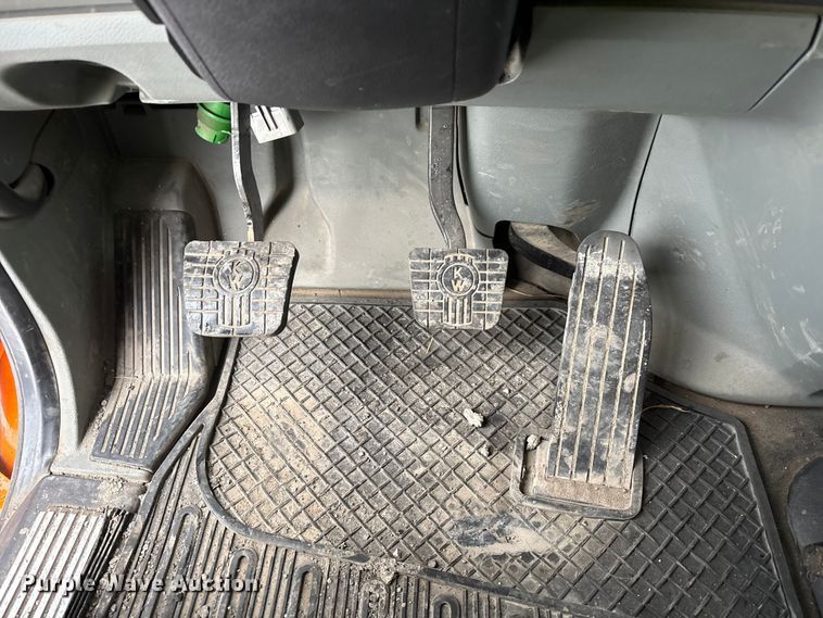 image for item YA2031 2020 Kenworth T880 dump truck