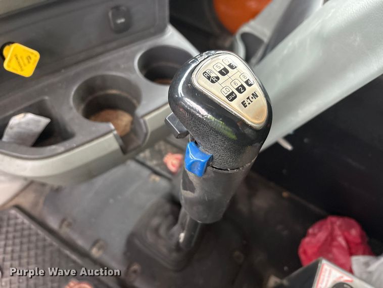 image for item YA2031 2020 Kenworth T880 dump truck
