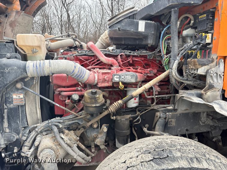 image for item YA2031 2020 Kenworth T880 dump truck