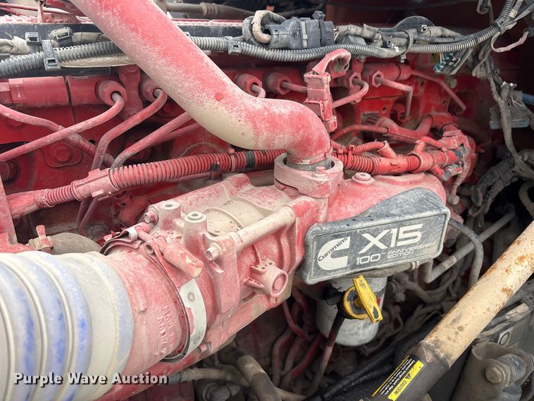 image for item YA2031 2020 Kenworth T880 dump truck
