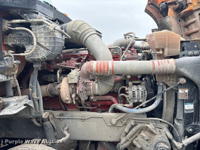 image for item YA2031 2020 Kenworth T880 dump truck