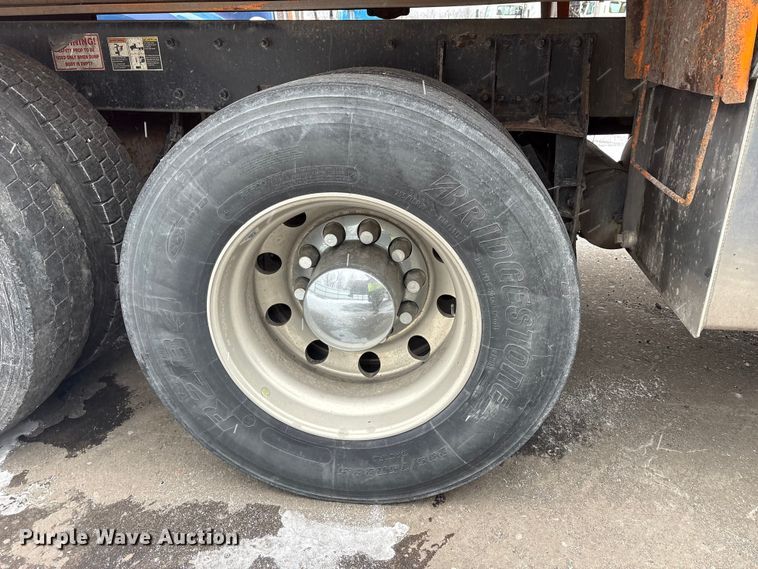 image for item YA2031 2020 Kenworth T880 dump truck
