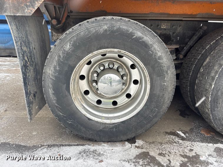 image for item YA2031 2020 Kenworth T880 dump truck