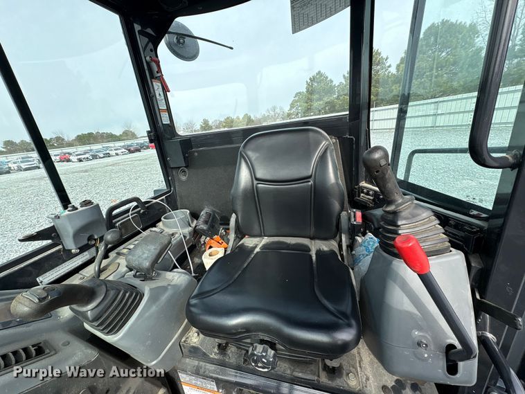 image for item YA2175 2022 Yanmar SV40 mini excavator