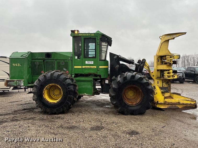 image for item YA2205 2009 John Deere 843J feller buncher