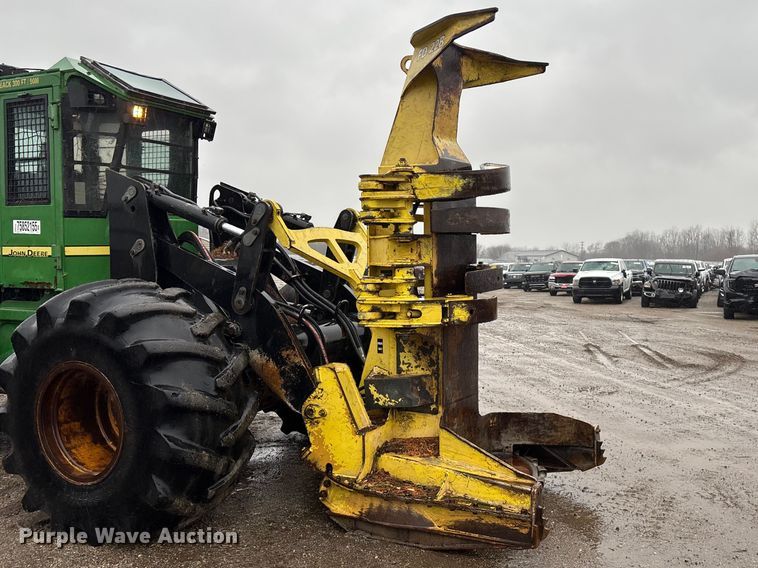 image for item YA2205 2009 John Deere 843J feller buncher