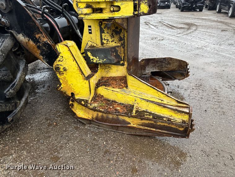 image for item YA2205 2009 John Deere 843J feller buncher