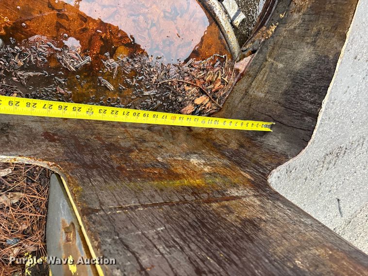 image for item YA2205 2009 John Deere 843J feller buncher