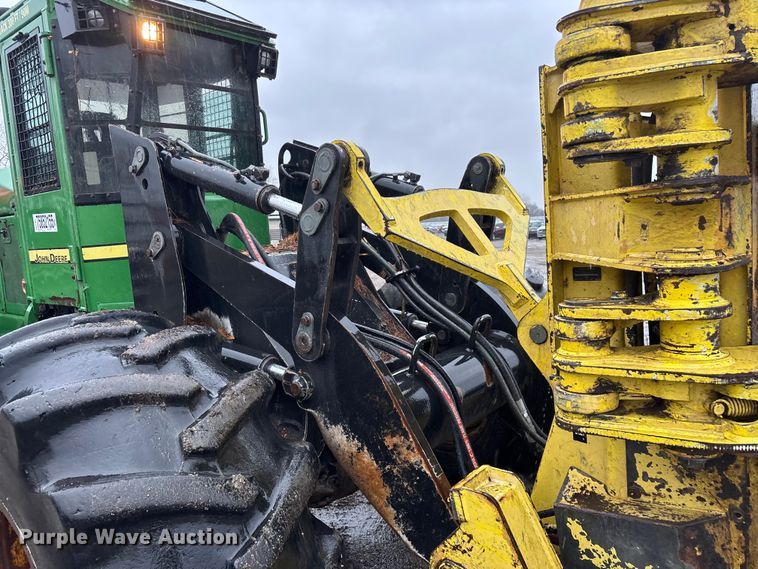image for item YA2205 2009 John Deere 843J feller buncher
