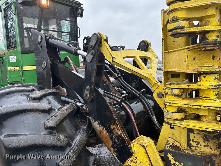 image for item YA2205 2009 John Deere 843J feller buncher