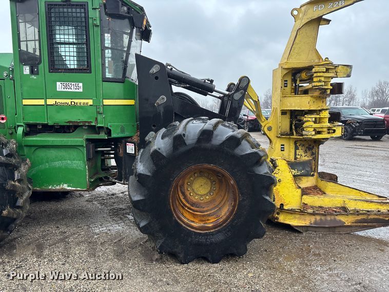image for item YA2205 2009 John Deere 843J feller buncher