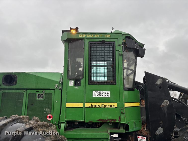 image for item YA2205 2009 John Deere 843J feller buncher