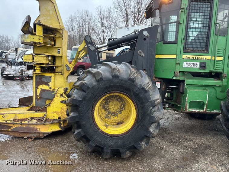image for item YA2205 2009 John Deere 843J feller buncher