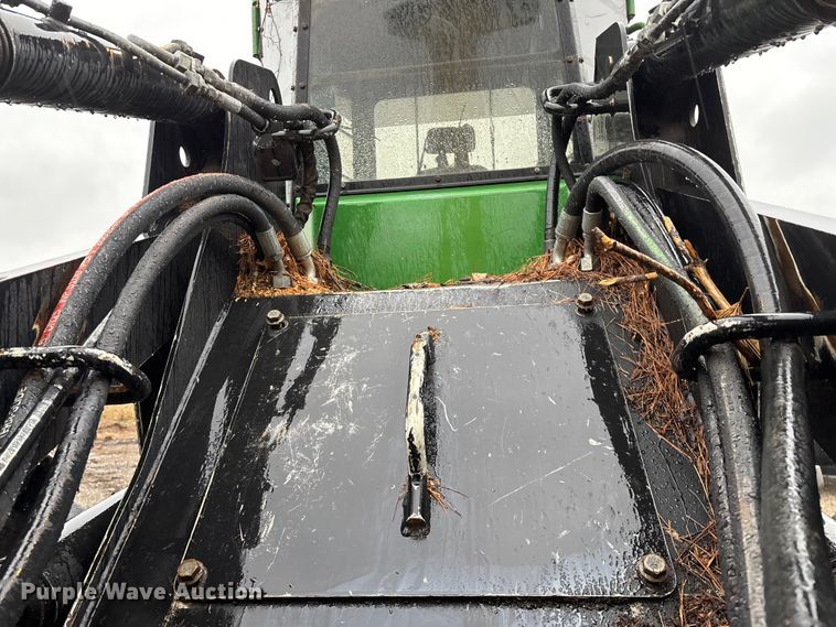 image for item YA2205 2009 John Deere 843J feller buncher