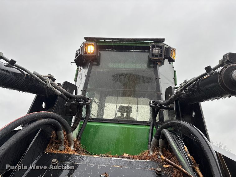 image for item YA2205 2009 John Deere 843J feller buncher